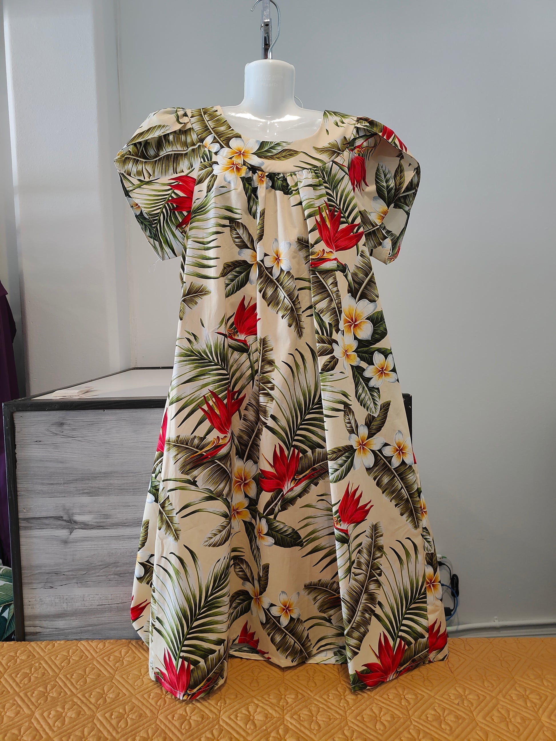 Muumuu Tony's Designs Hawaii Muumuu Tony's Designs Hawaii